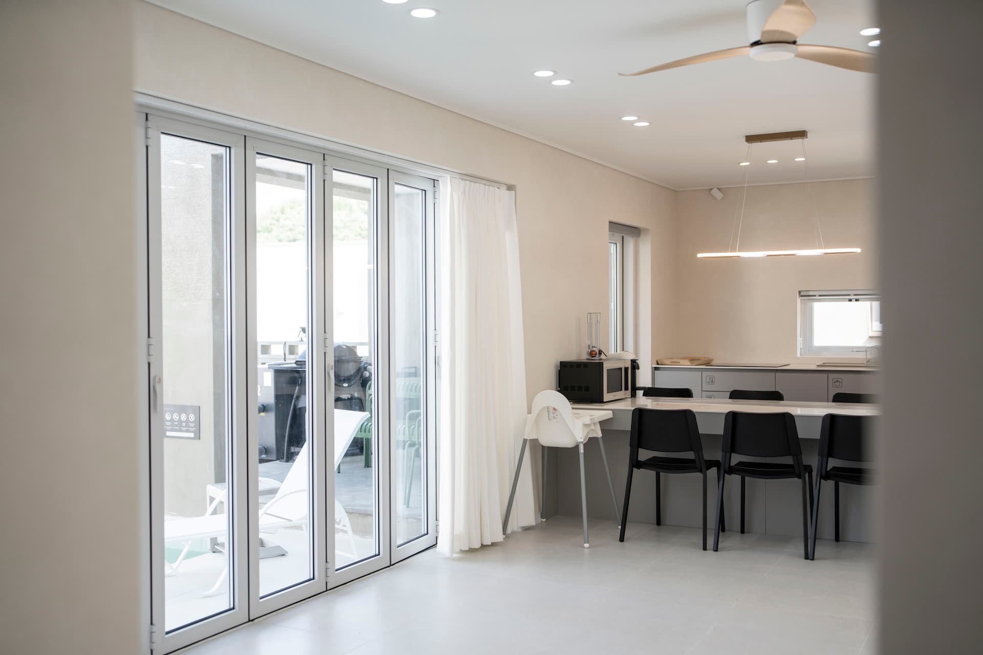 포코러쉬 풀빌라 소개